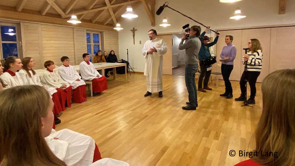 Stuhlkreis mit den Ministranten